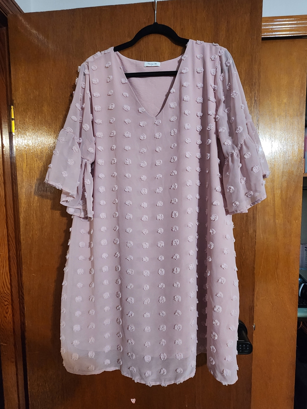 Textured Blush Midi Dress with V-Neck and Flutter Sleeves